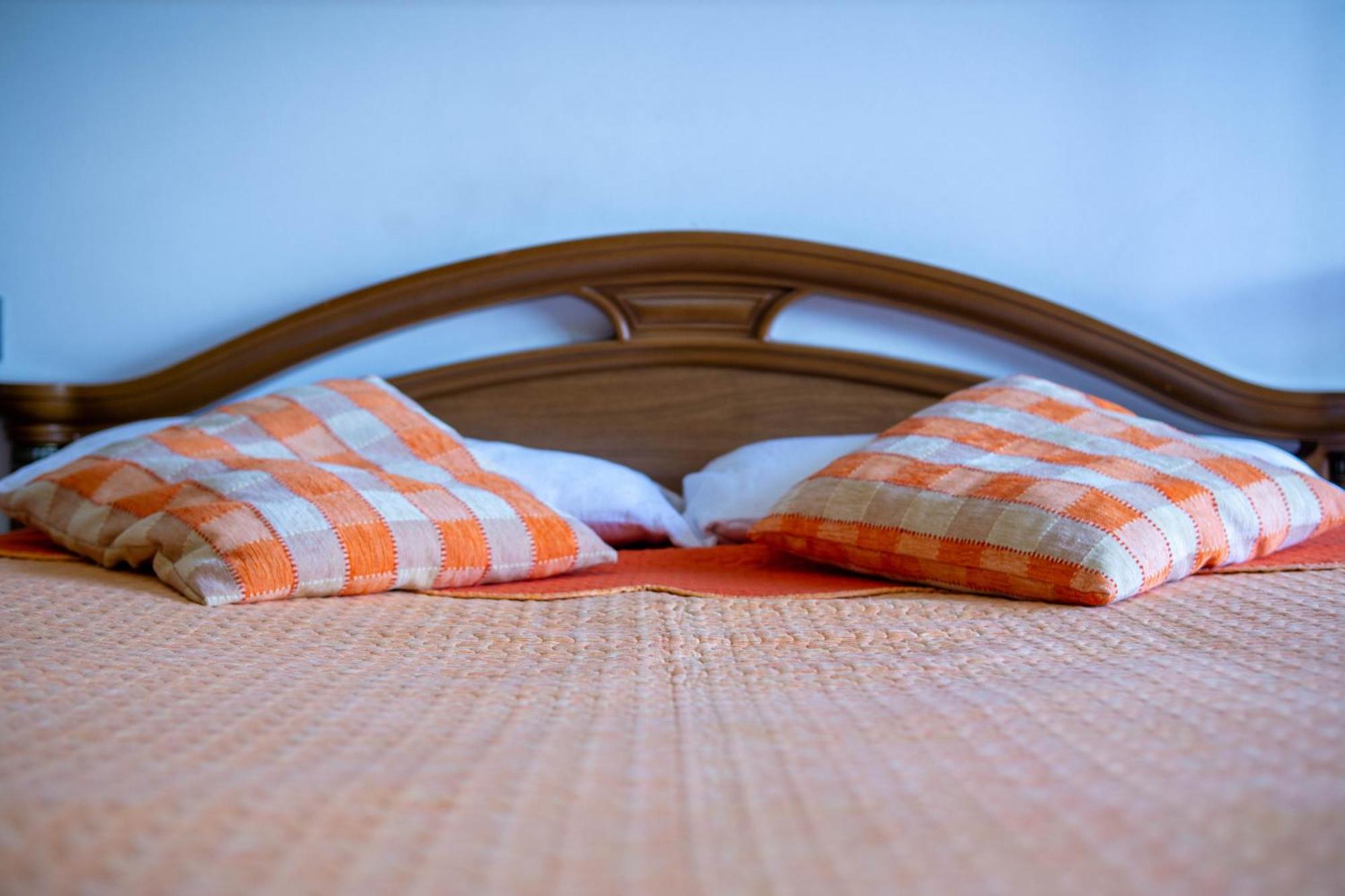 Bllok Bright Private Bedrooms With Private Bathroom On Shared Apartment Тирана Екстер'єр фото