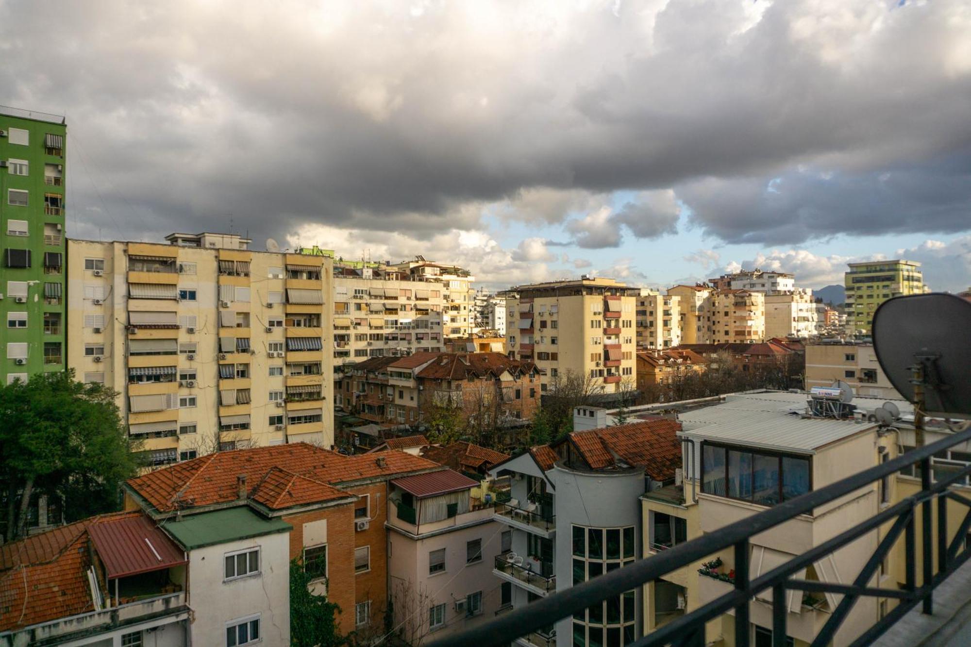Bllok Bright Private Bedrooms With Private Bathroom On Shared Apartment Тирана Екстер'єр фото