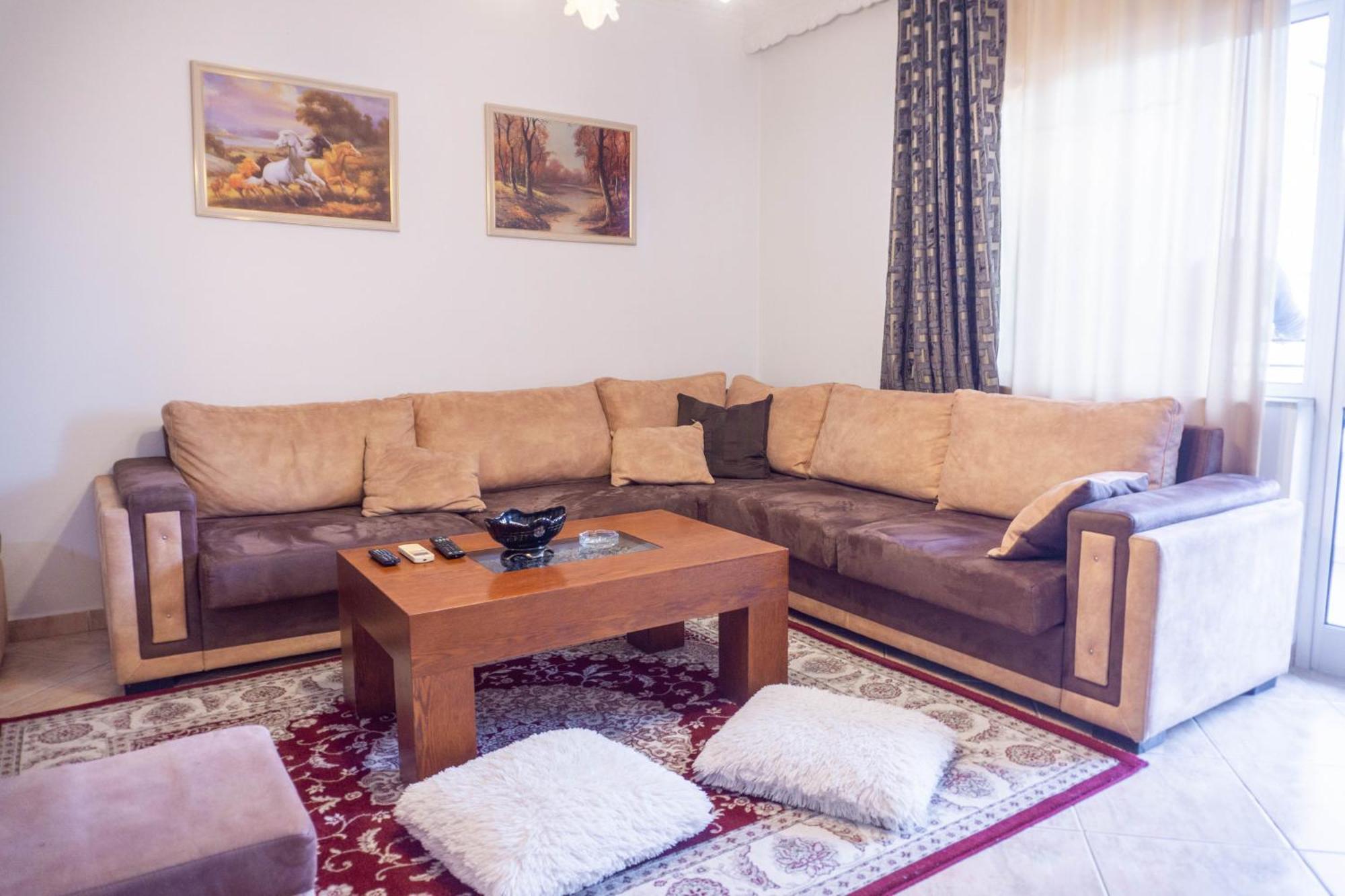 Bllok Bright Private Bedrooms With Private Bathroom On Shared Apartment Тирана Екстер'єр фото